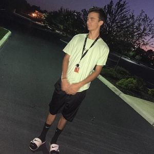 Meet your Posher, Ethan